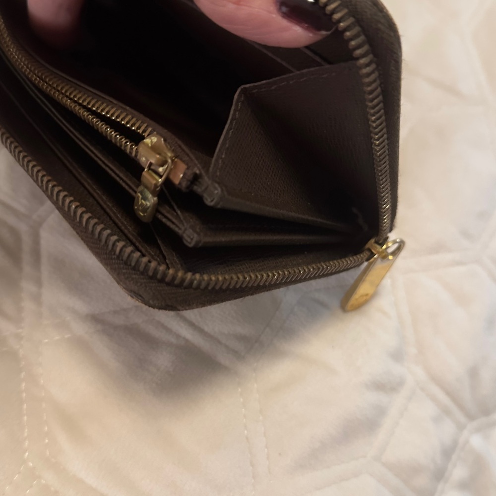 Louis Vuitton Brown Leather Wallet - Picture 11 of 13